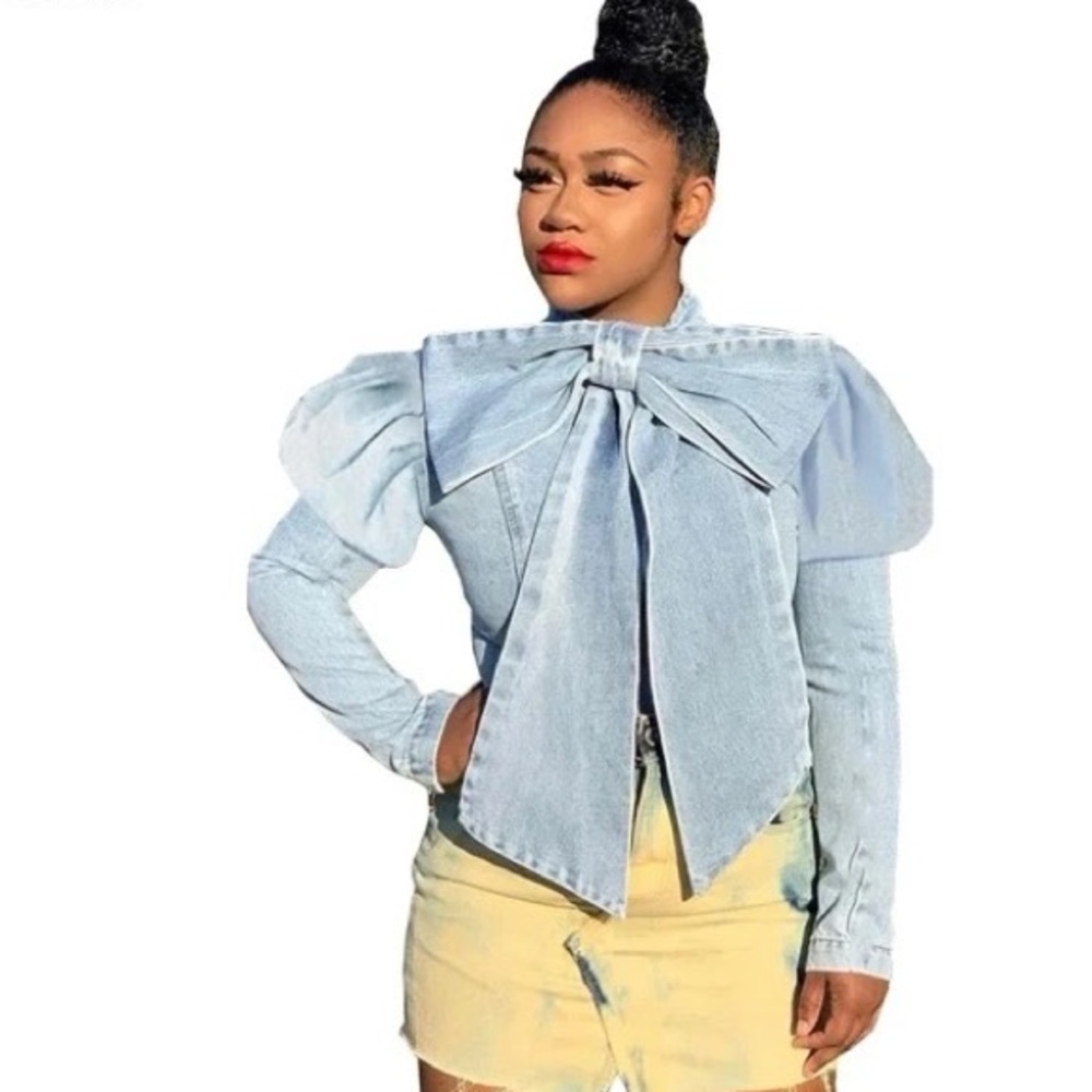 CM.YAYA Light Blue Denim Bow Top